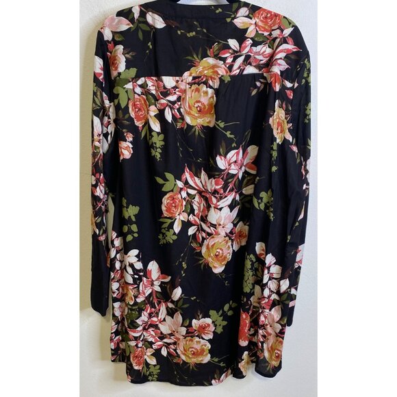 Roamans BLACK Floral Pintuck Button Front Tunic Top Size 22W Long Sleeve - Picture 4 of 4